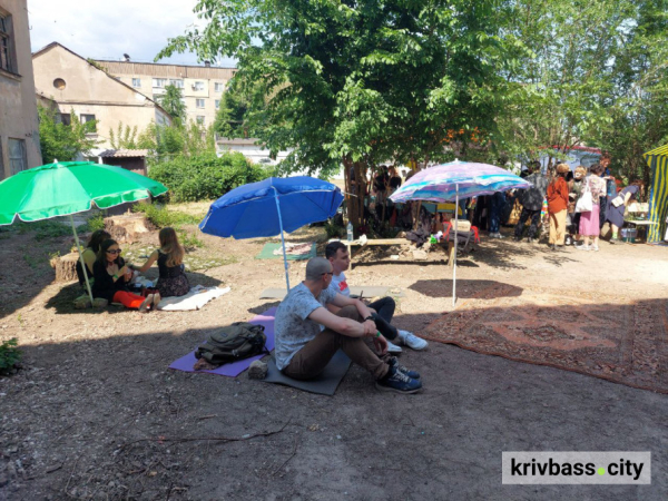 «Бомбідарій 2.0» у Кривому Розі: мешканці збирали гроші на допомогу ЗСУ4