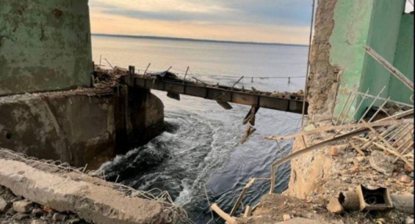 Чи безпечна вода у річці Інгулець після ракетного удару: криворізькі екологи провели дослідження0