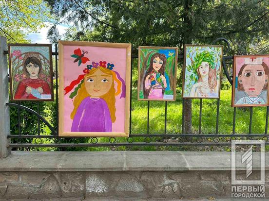 Юні художники з Кривого Рогу посіли призові місця у Всеукраїнському конкурсі «Портрет моєї матусі»3