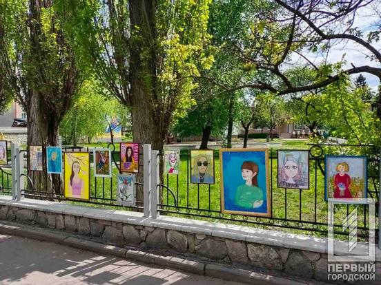 Юні художники з Кривого Рогу посіли призові місця у Всеукраїнському конкурсі «Портрет моєї матусі»4