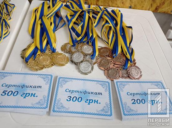 Криворізькі юні спортсмени здобули більше десятка нагород на всеукраїнських змаганнях із плавання1