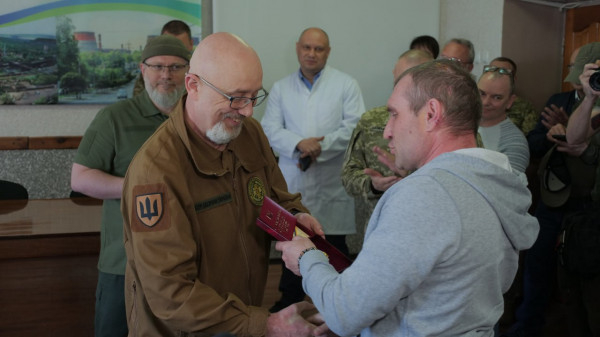 Міністр оборони України Олексій Резніков високо оцінив роботу з надання медичної допомоги військовослужбовцям у Кривому Розі0