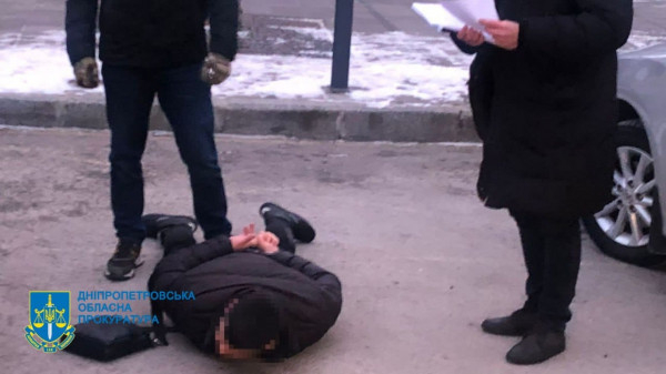 На Дніпропетровщині цьогоріч відкрито кримінальні провадження відносно 35 поліцейських: за вимагання хабарів, умисне вбивство, перевищення службових повноважень  7