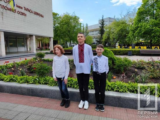 Троє юних математиків із Кривого Рогу вивели формулу перемоги та здобули відзнаки на Всеукраїнській олімпіаді в Києві6