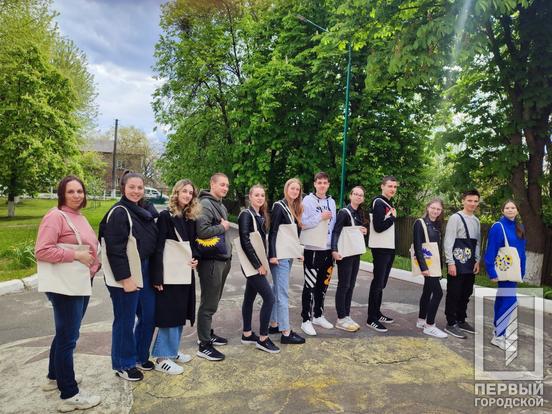 Всеукраїнський проєкт «Мішечок»: криворізькі школярі посіли друге місце у конкурсі та вберегли планету від 738 300 пластикових пакетів4