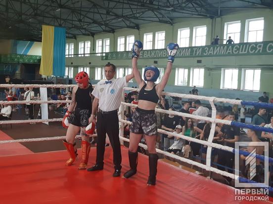 З Чемпіонату України криворізькі кікбоксери привезли додому 15 нагород2