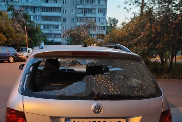 Загибла, постраждалі й пожежа в багатоповерхівці: вночі ворог атакував Київ донами7