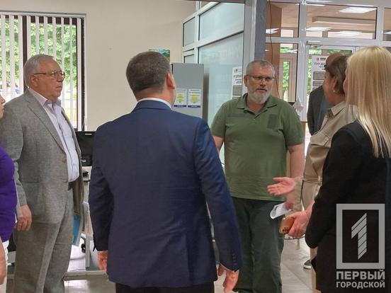 Ю. Вілкул: «У рамках програми «єОселя» місто повністю компенсуватиме відсоткову ставку «Ощадбанку» за іпотечним кредитом на придбання житла для кадрових військових, науковців, лікарів та педагогів»6