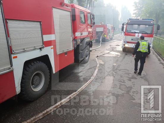 Ракетний удар по Кривому Рогу: приліт у п’ятиповерхівку та по підприємствам, є загиблі6