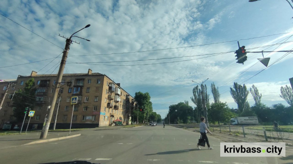 У Кривому Розі запрацював світлофор за пів мільйона: що не так1