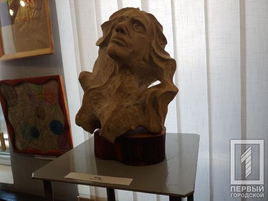 Археолог, краєзнавець та митець: у Кривому Розі відкрили виставку робіт Олександра Мельника на честь ювілею митця6