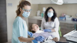 В какую стоматологическую клинику обратиться: выбираем лучший вариант