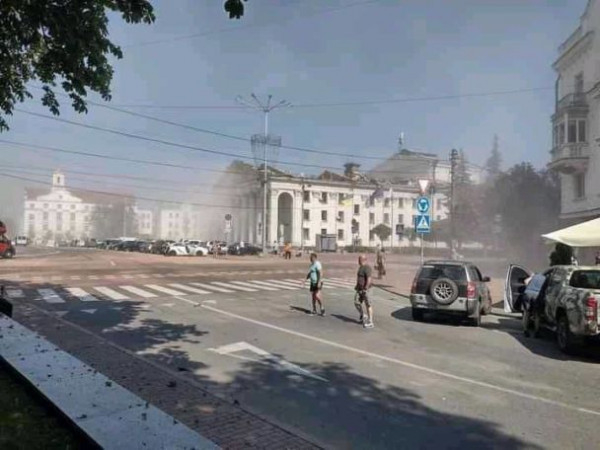 Атака по центру Чернігова: що відомо на цю годину0