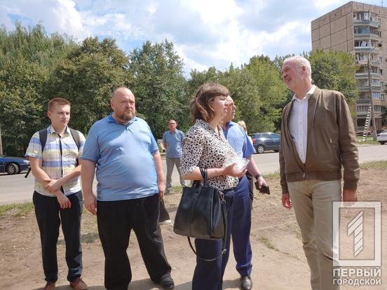 «Я вражений тим, як швидко надають допомогу постраждалим від ракетного прильоту»: Кривий Ріг відвідав посол Франції в Україні3