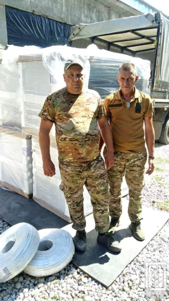 Прилади нічного бачення, автівки та квадрокоптери: Рада оборони Кривого Рогу посилила боєздатність оборонців фронту1