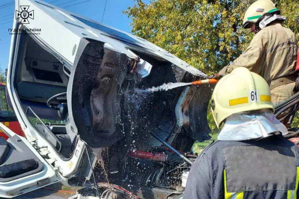 У Криворізькому районі горів вантажний автомобіль0