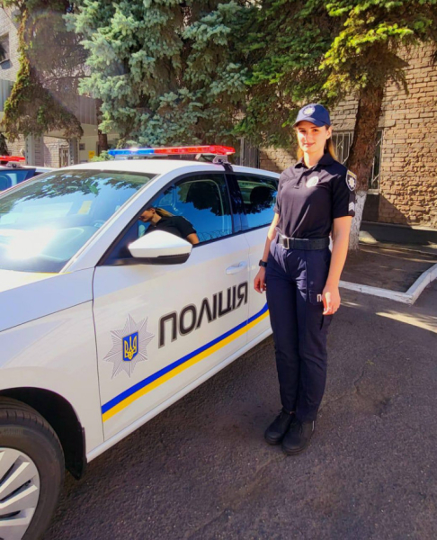 На виклики мешканців реагуватимуть швидше: поліцейські Криворізького району пересіли у нові автомобілі1