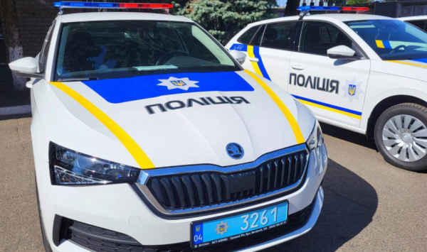 На виклики мешканців реагуватимуть швидше: поліцейські Криворізького району пересіли у нові автомобілі3