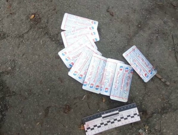 Наркоторговець у білому халаті: у Кривому Розі лікар-нарколог допомагав пацієнтам «отримати кайф»1
