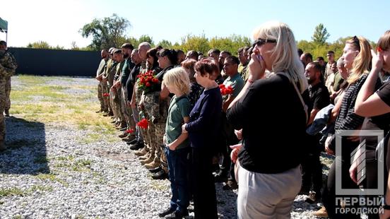 Штурмовик, розвідник і оборонець неба: останнє місце спочинку знайшов воїн з Кривого Рогу Сергій Бондаренко2