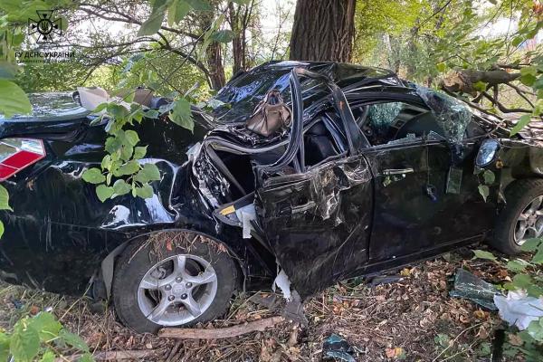 Смертельне ДТП у Криворізькому районі: загинула жінка, ще двоє чоловіків отримали травми