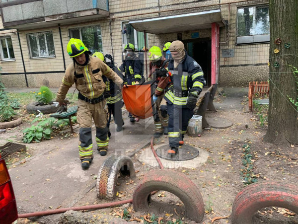 У Кривому Розі літній чоловік ледь не згорів заживо у власній оселі0