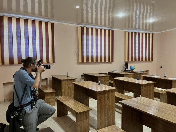 Відомий канадський фотограф зацікавився криворізькою колонією4
