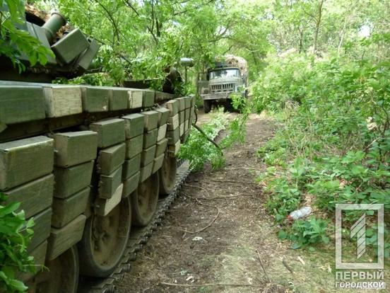 З танками на «ти»: історія молодшого сержанта Сергія Сидоренка, який ремонтує підбиту техніку на позиціях1