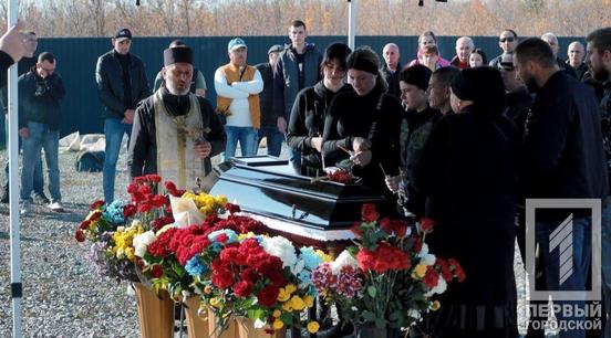 Кривий Ріг провів в останню земну дорогу двох хоробрих військових Романа Горілого та Віктора Ключевського5