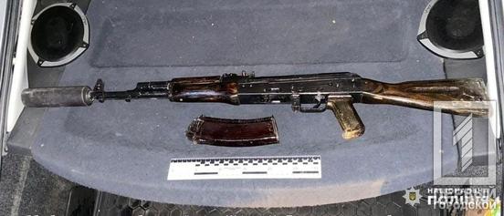 Криворізький збройний барон-наркоман: поліцейські вилучили у місцевого жителя зброю, боєприпаси та наркотики1