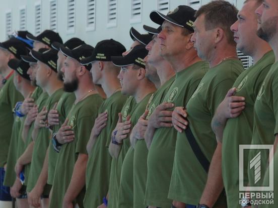 Переможцями турніру з плавання, посівши І місця стали 17 учасників, всі вони отримали сертифікати на 5 тис. грн, ще 25 учасників отримали цінні подарунки.1
