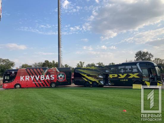 Поступилися у домашній грі: матч «Кривбасу» проти львівського «Руху» завершився з рахунком 1:3 на користь львів'ян4