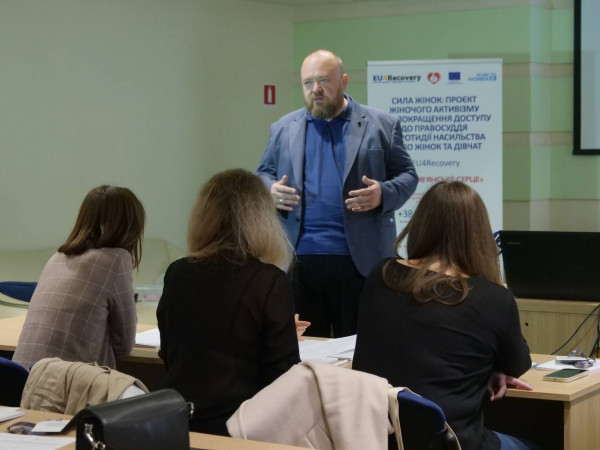 У Кривому Розі міська влада за участі Save the Children та БФ «Слов’янське серце» реалізує проєкт підтримки малого бізнесу8