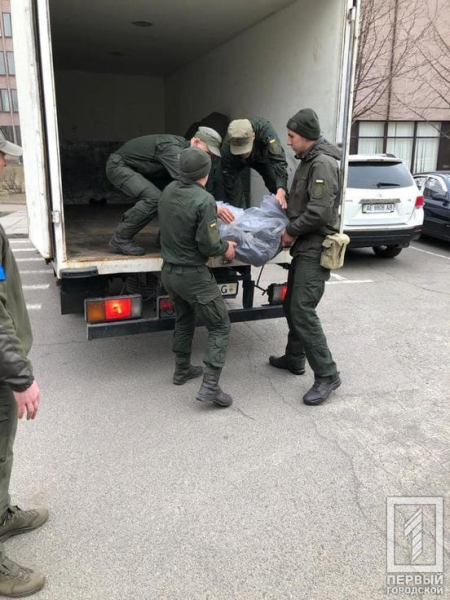 Додаткові «очі» для полювання на окупантів: Рада оборони Кривого Рогу прозвітувала про підтримку бійців в/ч 3011 НГУ5