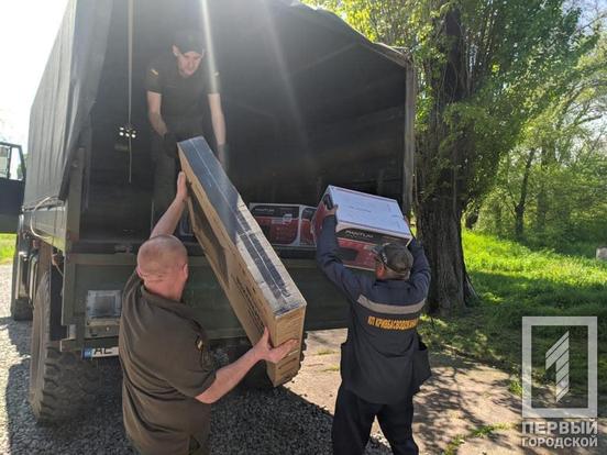 Додаткові «очі» для полювання на окупантів: Рада оборони Кривого Рогу прозвітувала про підтримку бійців в/ч 3011 НГУ7
