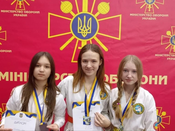Універсальні  бійці: криворізькі рукопашники вибороли 24 медалі на Всеукраїнському турнірі6