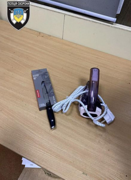 У Кривому Розі чоловік намагався повз касу будівельного магазину пронести праску та ніж2