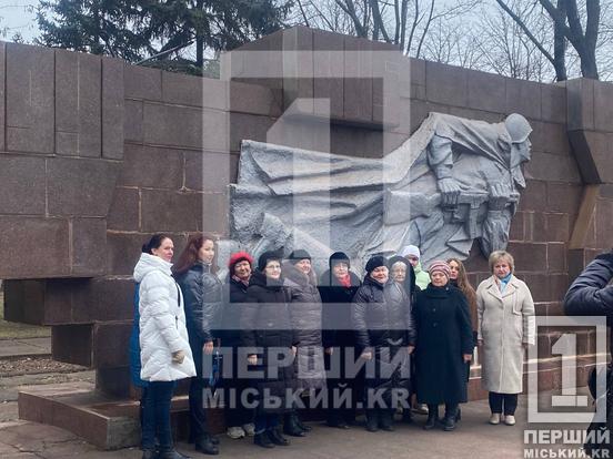 Пам'ять про перемогу житиме у роках: у Кривому Розі відзначали 80-ту річницю з дня визволення від нацистських загарбників2