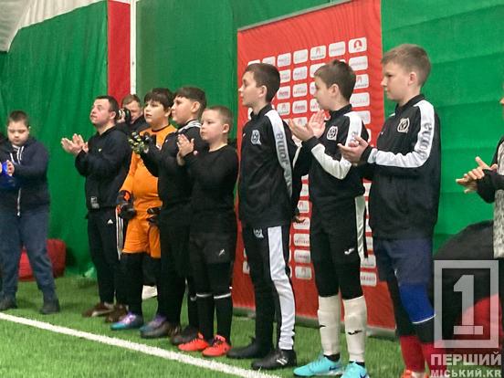 Естафети і гра з підростаючими зірками футболу: Футбольна Академія «Кривбас» провела відкрите тренування для сонячних діток3