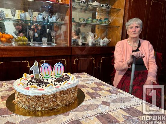 Мріяла побачити онуків та правнуків: криворіжанка Ніна Донченко відсвяткувала свій 100-ий день народження4