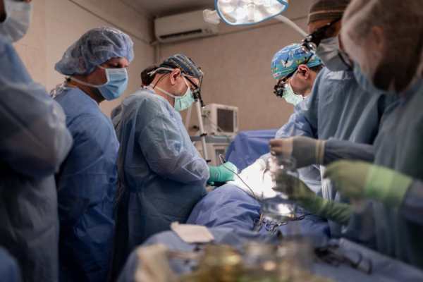 Надскладна операція тривала 7 годин: дівчинці з Кривого Рогу пересадили нирку від мами-донора3