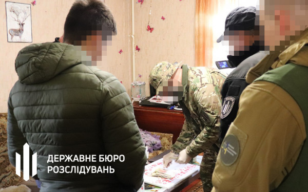 Наркотики - поштою: житель Дніпропетровщини очолював групу, яка розповсюджувала наркотики у різних областях України3