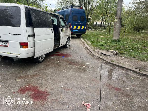 Насдідки ворожого ракетного удару в Чернігові: вже 11 загиблих і 22 травмованих1