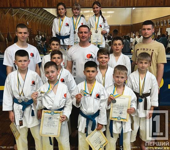 Сенсаційний успіх: криворіжці вибороли 56 нагород на Чемпіонаті України з традиційного карате1