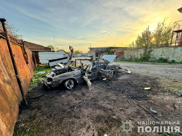 Слідчі Дніпропетровщини документують наслідки обстрілів п’яти громад Нікопольського району протягом минулої доби2