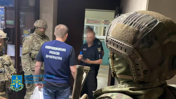 Справу 14 наркоторговців передали до суду Дніпра2