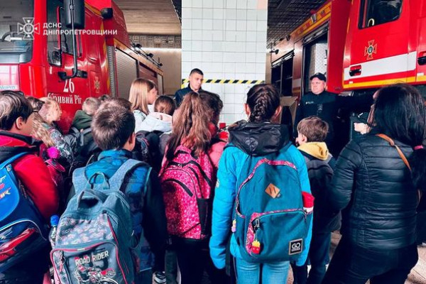 Тиждень цивільного захисту у Кривому Розі: рятувальники нагадали дорослим і дітям правила мінної та пожежної безпеки    1