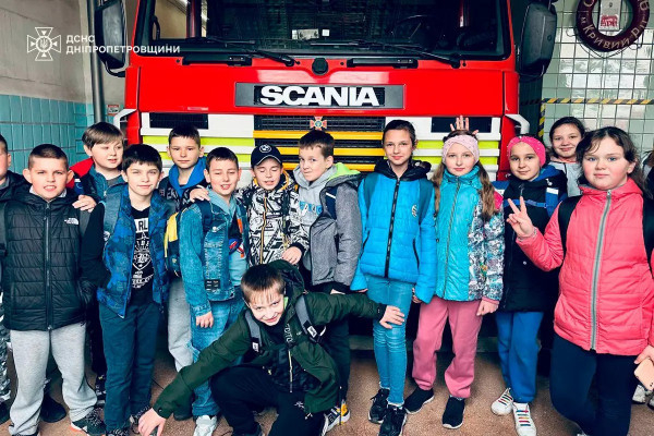 Тиждень цивільного захисту у Кривому Розі: рятувальники нагадали дорослим і дітям правила мінної та пожежної безпеки    5