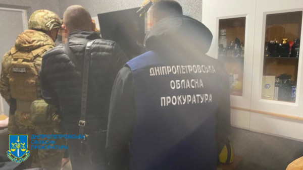 У Кривому Розі судитимуть злочинців, які ошукували громадян по всій Україні під виглядом букмекерської компанії4