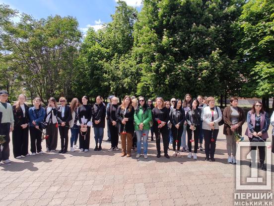 Пам'ять про них не згасне: на згадку про військову звитягу двох криворіжців Олега Захарова та Станіслава Ковальчука встановили меморіальні дошки4